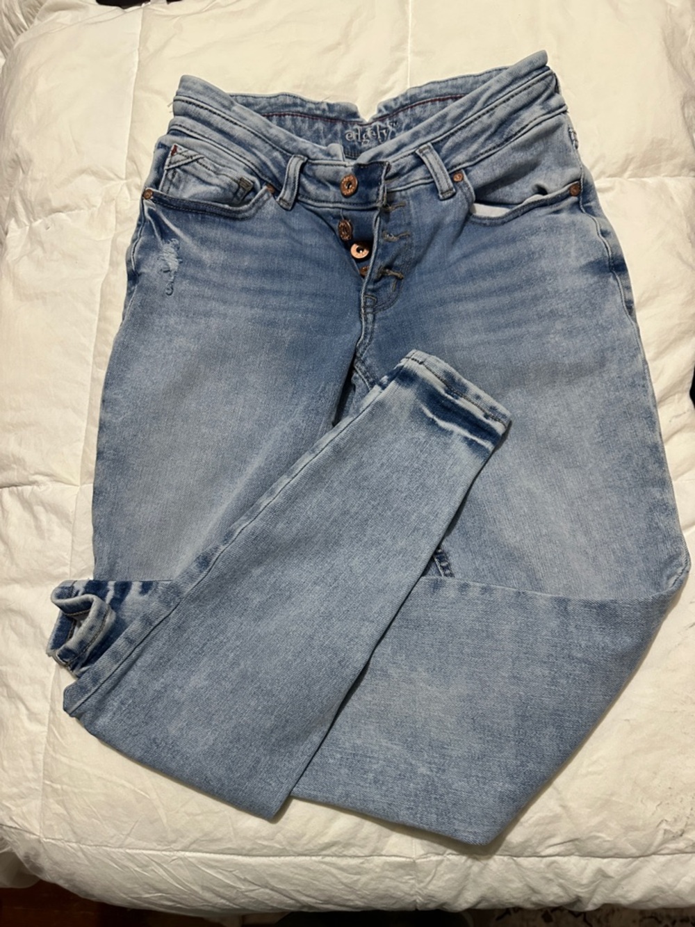 Light Wash Straight Leg Women's Jeans - Blue